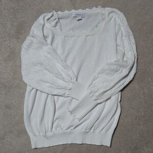 Liz Claiborne Cream Scoop Neck Sweater